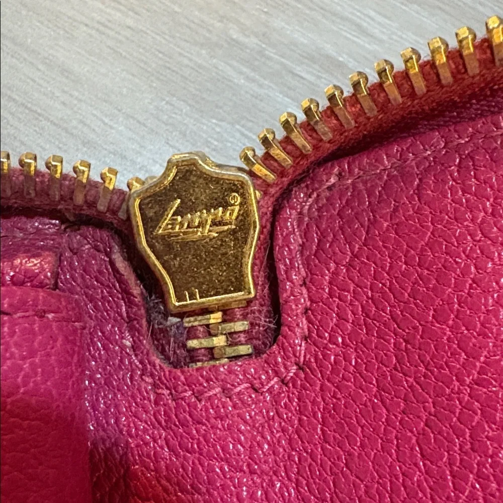 Miu‎ Miu Fuchsia Leather large Wallet 8.5